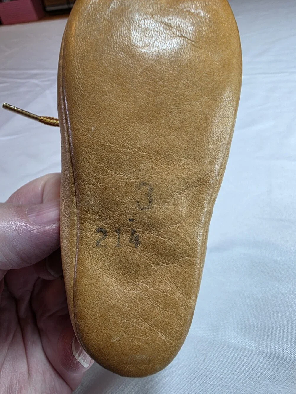 Vintage Baby Tan Leather Minnetonka Moccasin Shoes w Bead Detail Size 3 EUC